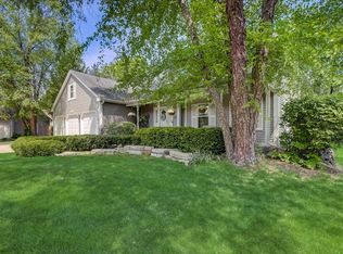 270 Coventry Ct, Elgin, IL 60123