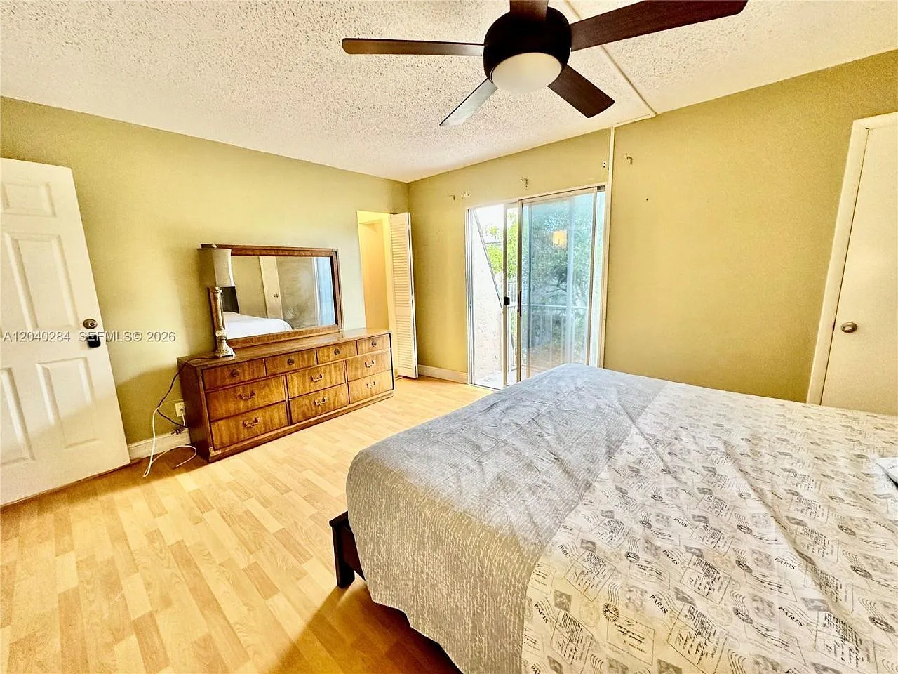 2 bed, 2.0 bath, 1080 sqft, $2,000 — Photo 4