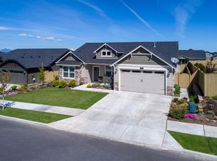 4737 SW Volcano Ave, Redmond, OR 97756