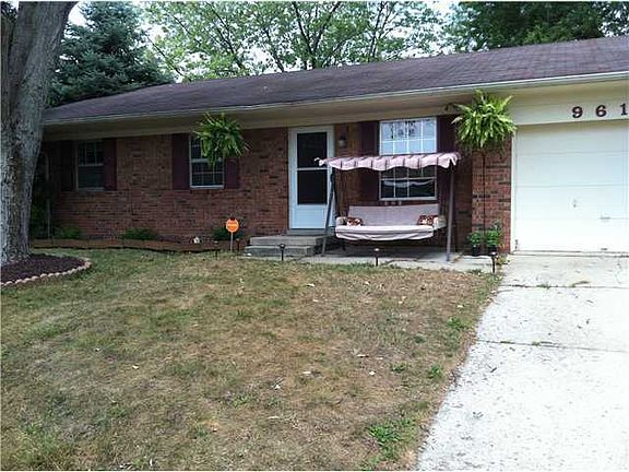 3rd image of 9612 Pepperidge Dr