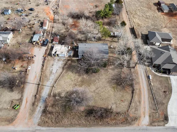 1033 County Street 2977, Blanchard, OK 73010
