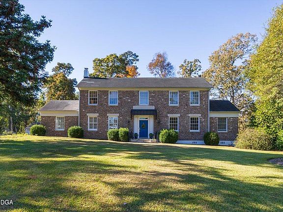 2nd image of 4860 Forsyth Rd