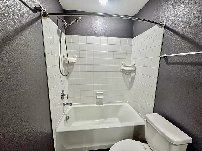 765 N Shawnee St — Photo 18