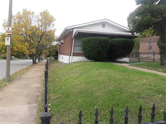 4th image of 3001 N Taylor Ave