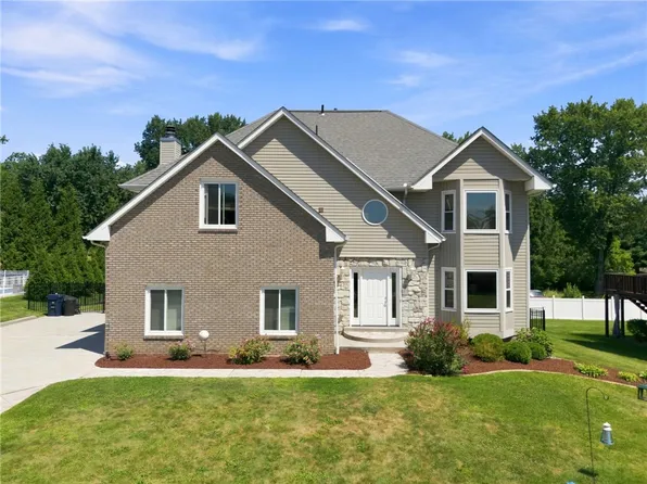 104 Carmella Dr, Irwin, PA 15642