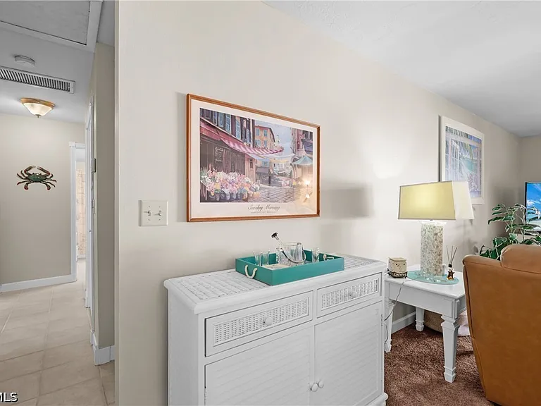 1203 SW 48th Ter #201 — Photo 15