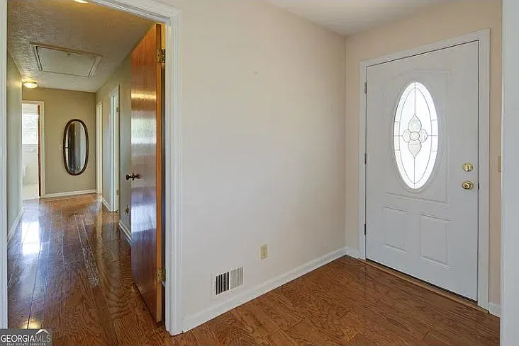 3 bed, 2538 sqft, $2,750 — Photo 1