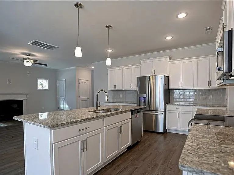 1223 Morgan St — Photo 8
