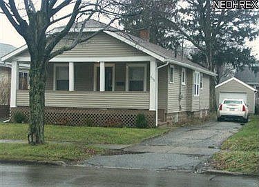 1st image of 658 E Archwood Ave