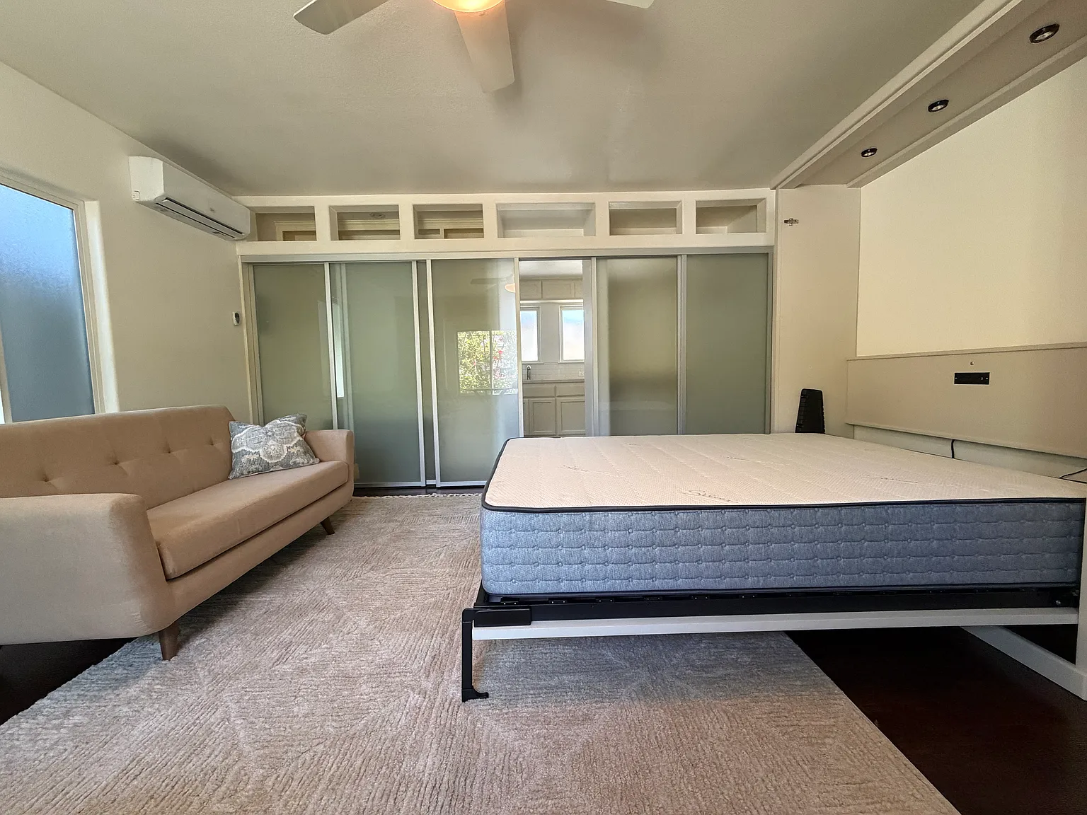 Studio, 522 sqft, $2,200 — Photo 4