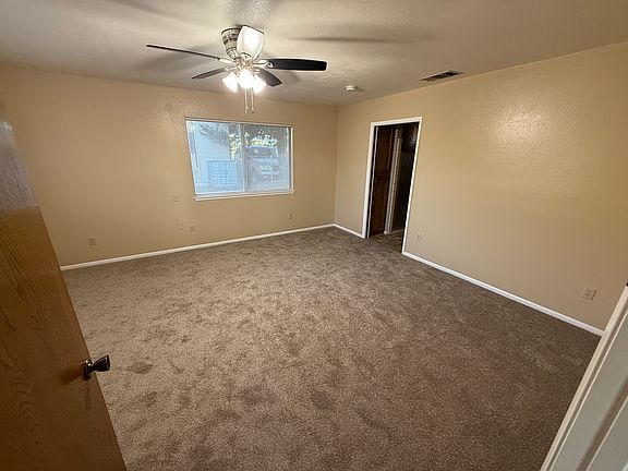 5th image of 15936 Lime St Unit B
