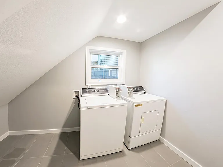 623 Federal Ave E #102 — Photo 16