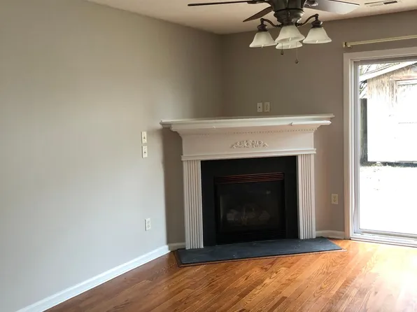 2504 Bluff View Ct #B, Greenville, NC 27834