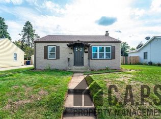 1004 Division St, La Porte, IN 46350