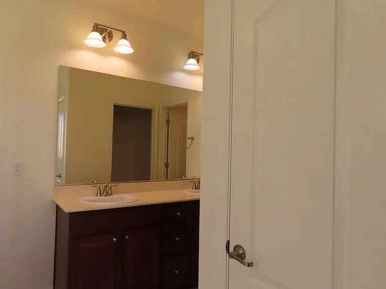 6771 Lookout Peak Dr — Photo 40