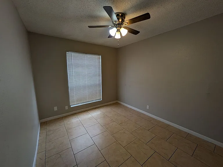 4610 Maddox St — Photo 25