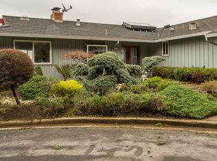 1622 Courtland Rd, Belmont, CA 94002