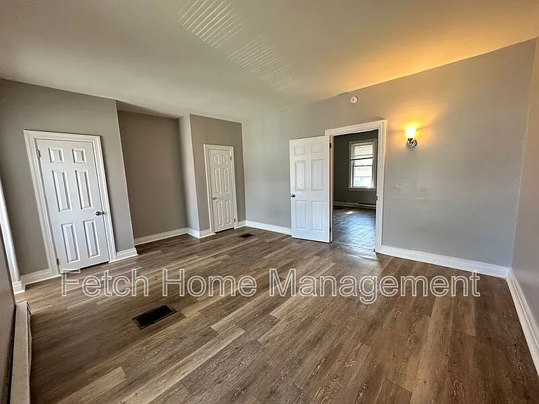 512 Spruce St #2 — Photo 6