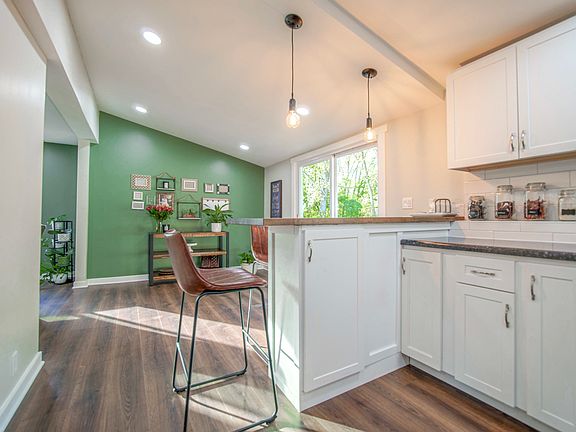 5th image of 26316 W Rollins Rd
