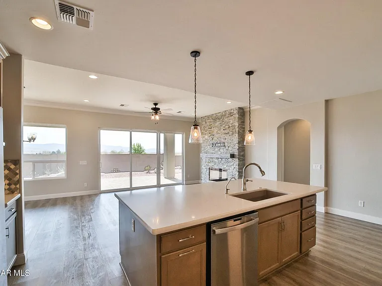 7037 N Robin Nest Ct — Photo 5