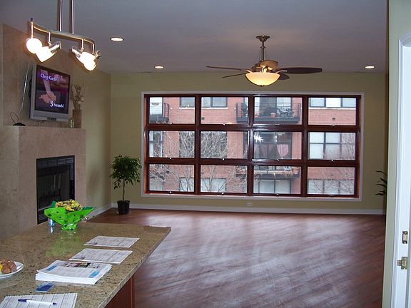 4th image of 2213 W Wabansia Ave APT 3W