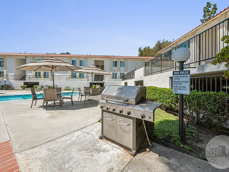 Belvedere Terrace — Photo 8