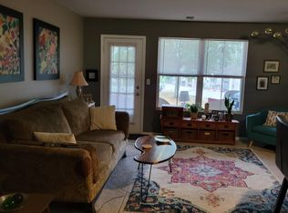 2121 W Wyndham Hill Dr NE APT 104, Grand Rapids, MI 49505