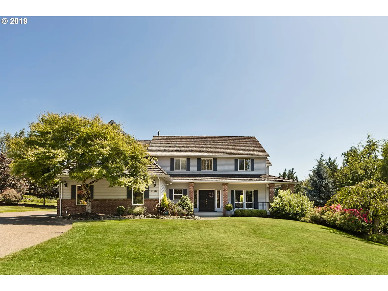 11898 SE Eastbourne Ln photo 1