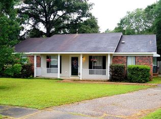 1724 Rustic Wood Ct, Mobile, AL 36609