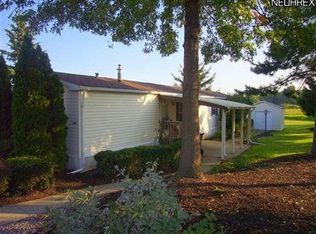 330 Golfway Dr, Painesville, OH 44077