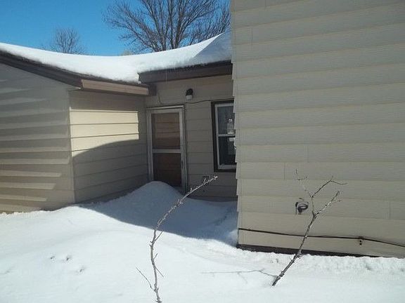 5th image of 142 Cashel St SE
