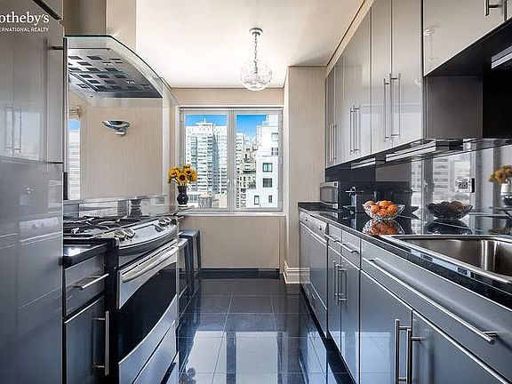 2nd image of 181 E 65th St APT 14B