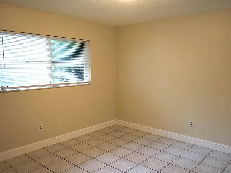 1957 Liberty St #1 — Photo 14