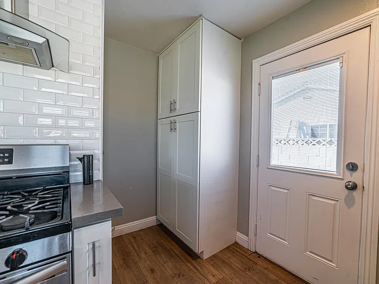 1408 N Buckingham St — Photo 12