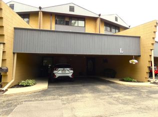 4545 W Pine St APT L, Appleton, WI 54914