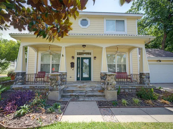 807 Barnes St, McKinney, TX 75069