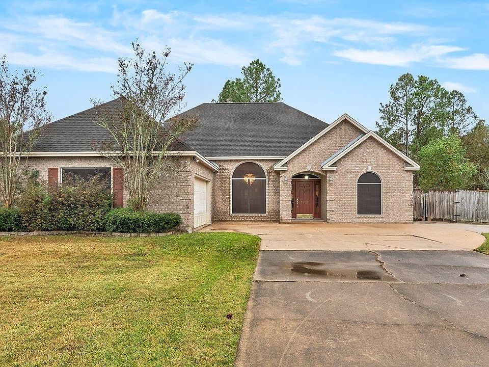 1st image of 7717 Rosewood Dr