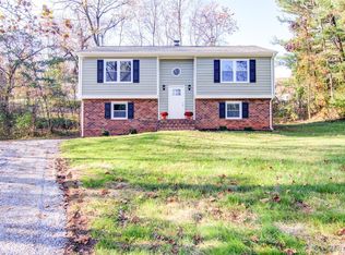 108 Pilgrim Rd, Lynchburg, VA 24502