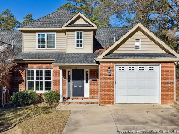 1319 Woodland Dr, Fayetteville, NC 28305