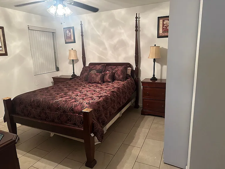 1155 Shady Cove Rd E — Photo 5