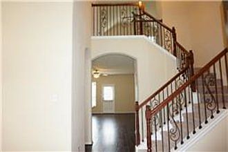 3rd image of 3015 Lake Dr