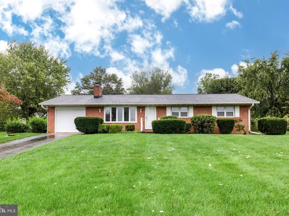 407 Barnes Ave, Westminster, MD 21157