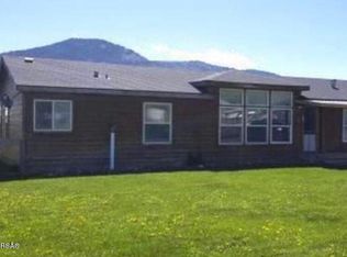 835 El Clark Ln, Smoot, WY 83126