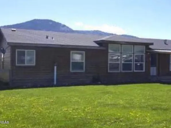 835 El Clark Ln, Smoot, WY 83126