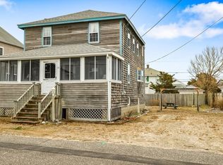 33 Farragut Rd, Marshfield, MA 02050
