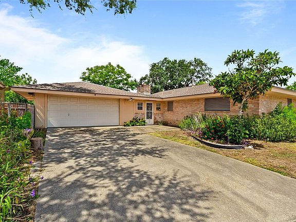 3rd image of 3341 Lynnwood Ln