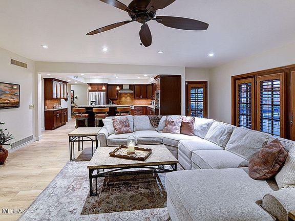 3rd image of 8230 E Ridgewood Dr