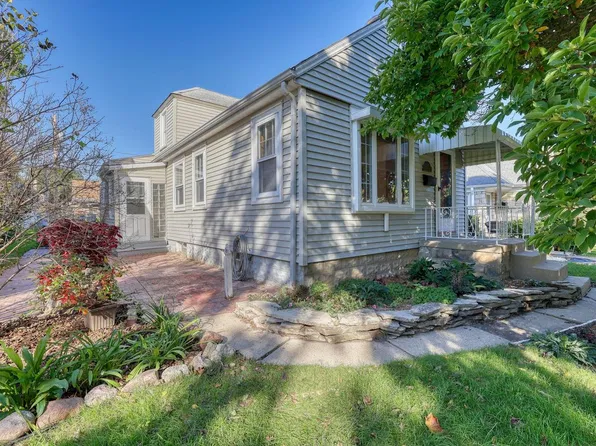 2815 S 46th STREET, Milwaukee, WI 53219