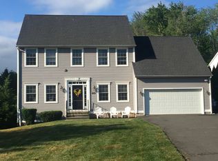 60 Burritt St, Plantsville, CT 06479