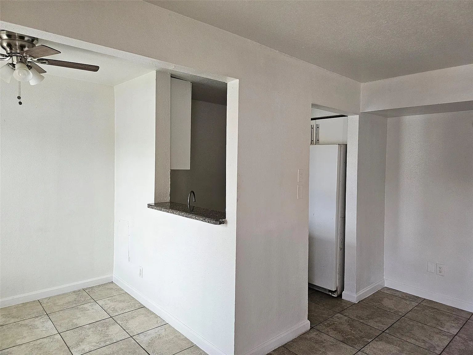 1 bed, 1.0 bath, 585 sqft, $1,000 — Photo 4